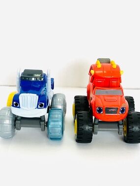 Blaze & The Monster Machines Die Cast Dino And Crusher Trucks Minor Wear Mattel